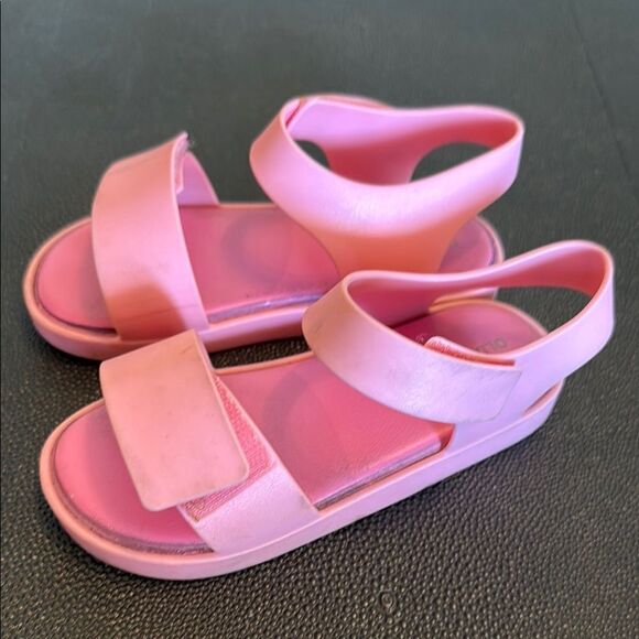 Old Navy Pink Sandals Comfortable Summer Footwear size 10 - Picture 2 of 7